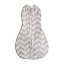 Load image into Gallery viewer, Woombie Grow With Me 5 Leggies - Grey Chevron 0-18M